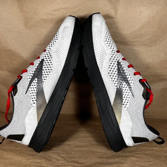 Brooks Revel 4 Mens Running Shoes White Black Red 1103471D151 Size 13 D - Picture 6 of 10